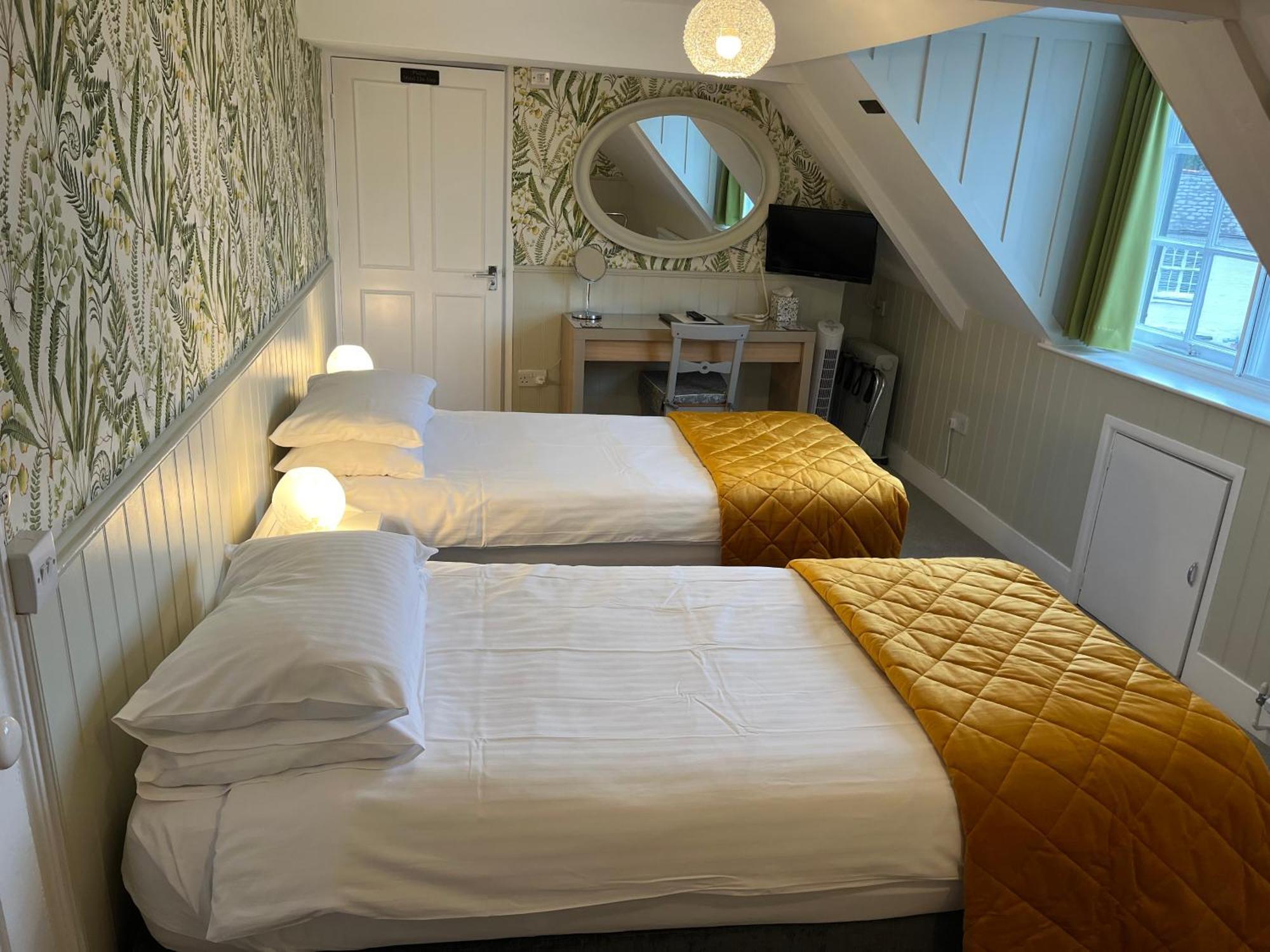 The Palmerston Rooms Ромси Екстериор снимка