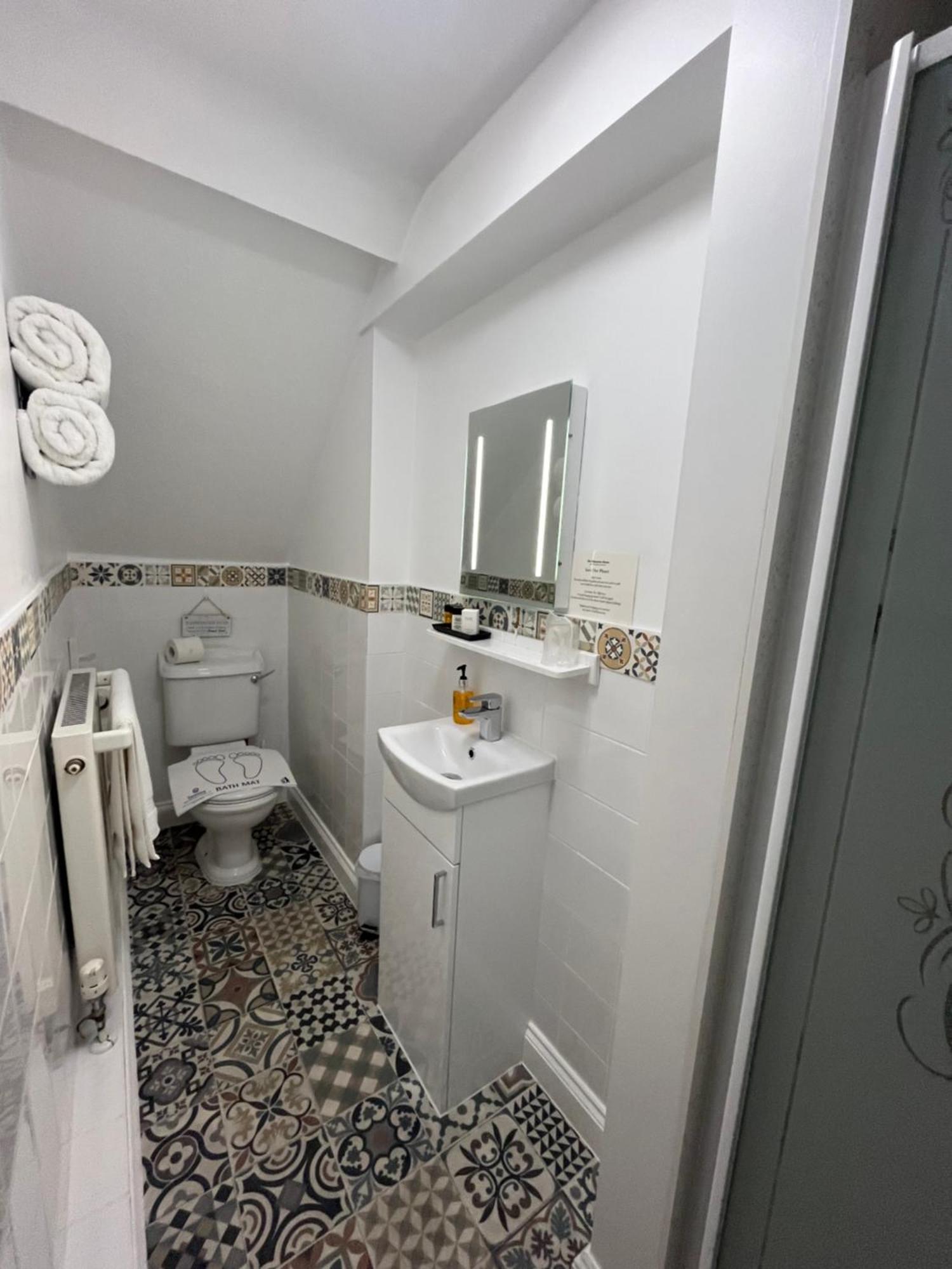 The Palmerston Rooms Ромси Екстериор снимка